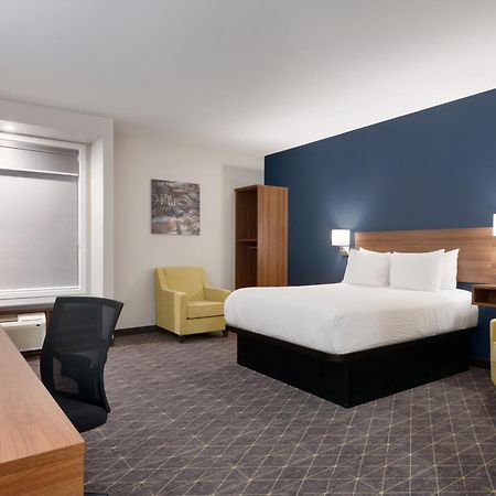 Park Inn By Radisson, Kelowna Exteriör bild