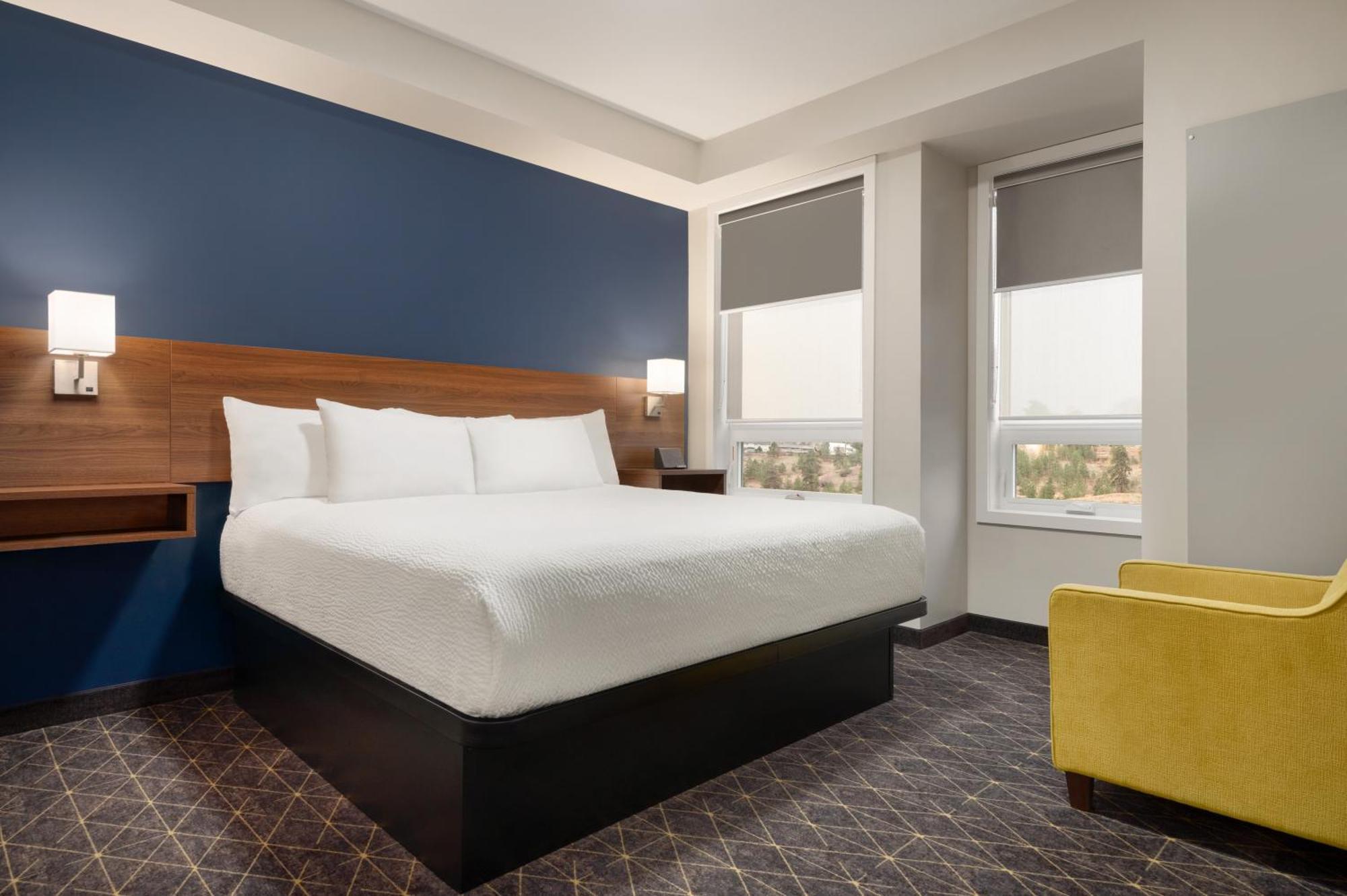 Park Inn By Radisson, Kelowna Exteriör bild