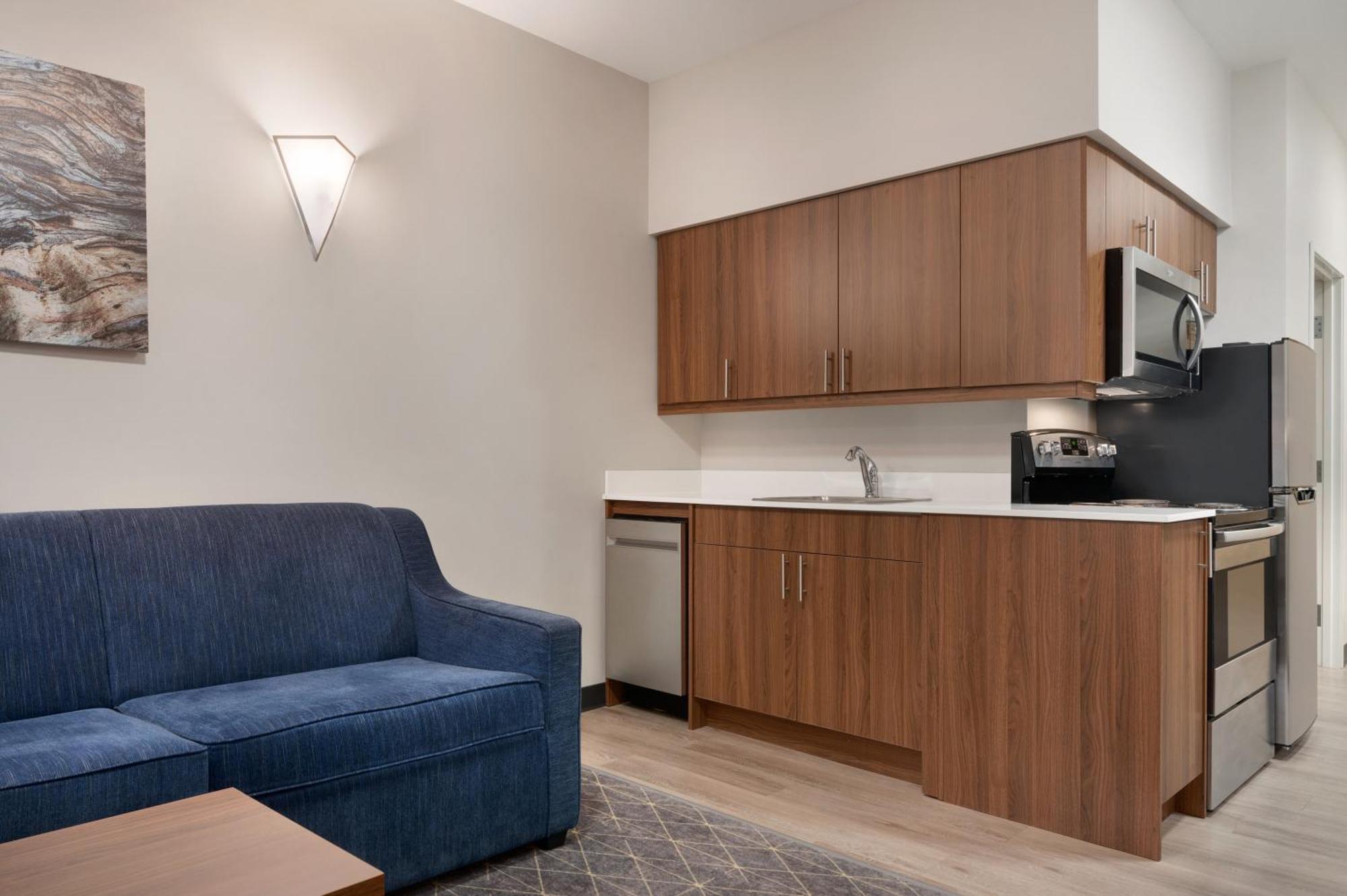 Park Inn By Radisson, Kelowna Exteriör bild
